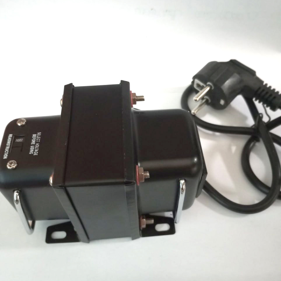 Трансформатор перетворювач 220-110V, AC200W