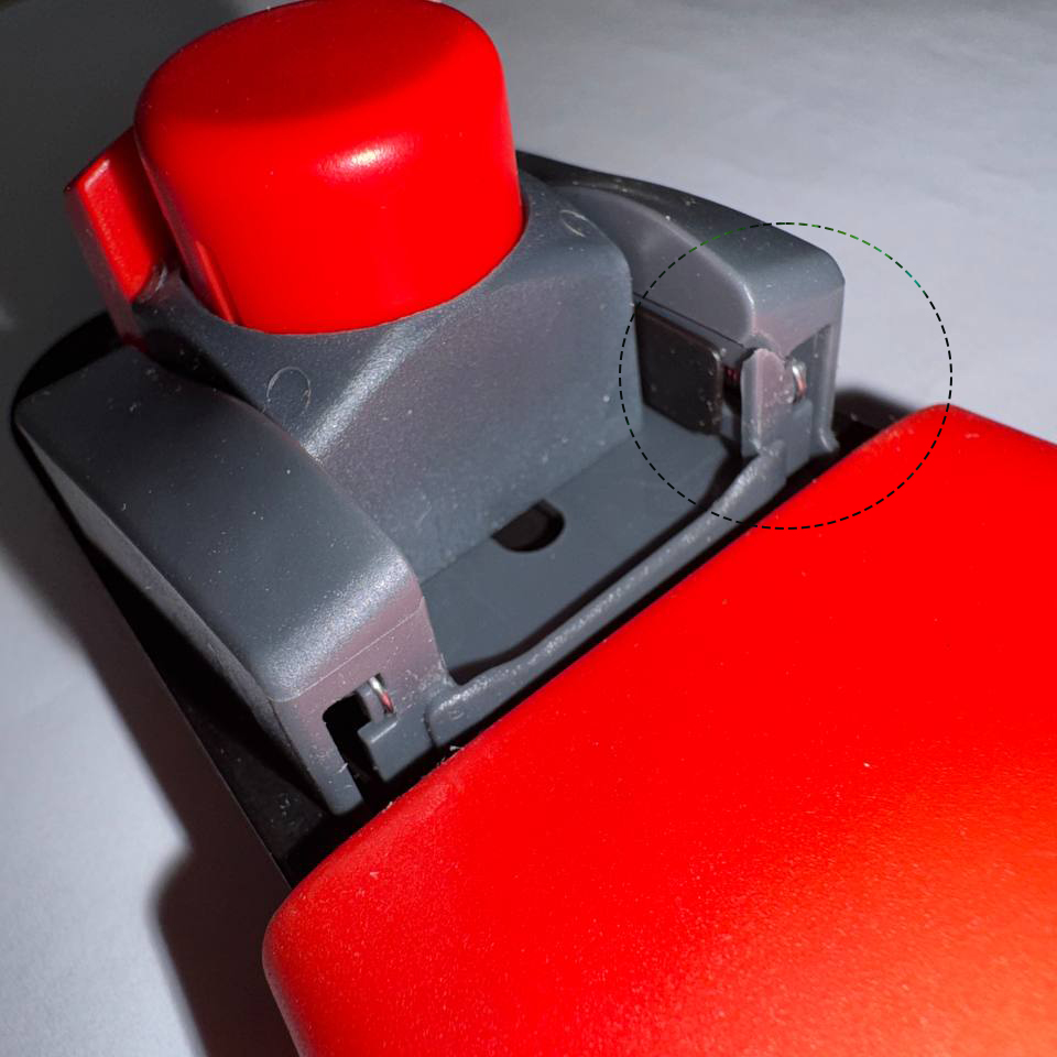 Інструмент для обтиску 638117900, Molex. Уцінка - лопнув пластик Інструмент для обтиску 638117900, Molex. Уцінка - лопнув пластик