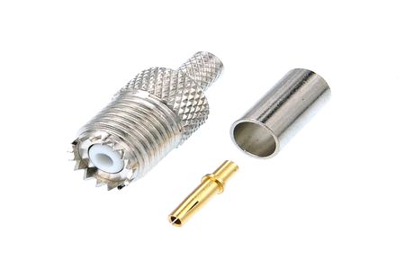 MINI UHF-розетка на кабель (MU-001-58 TGN) (ВЧ-разъем) MINI UHF-розетка на кабель (MU-001-58 TGN) (ВЧ-разъем)