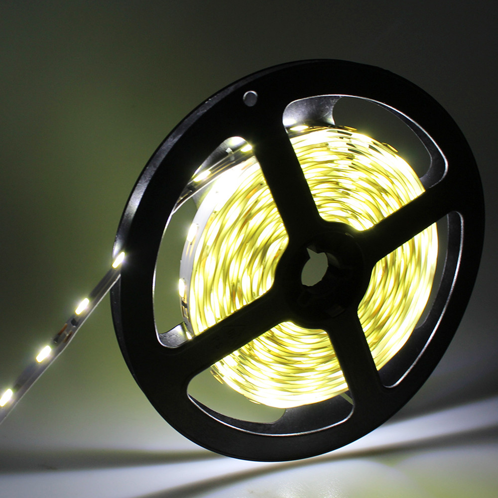 Світлодіодна стрічка економ класу 12V, 300LED-5630smd -12V-10MM White IP20 (бобіна, 5м) Світлодіодна стрічка економ класу 12V, 300LED-5630smd -12V-10MM White IP20 (бобіна, 5м)