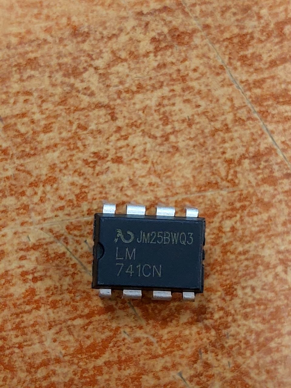 LM741CN