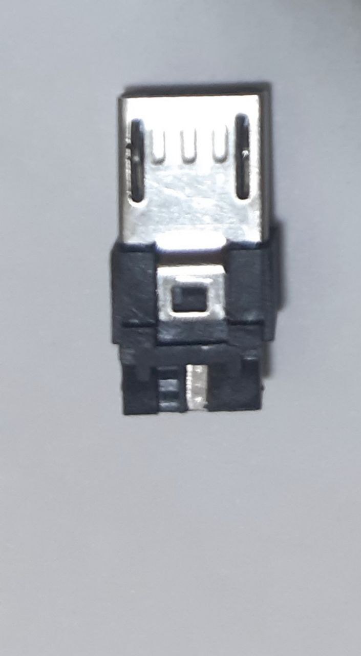 Мікро-USB штекер 3конт. + корпус. Мікро-USB штекер 3конт. + корпус.