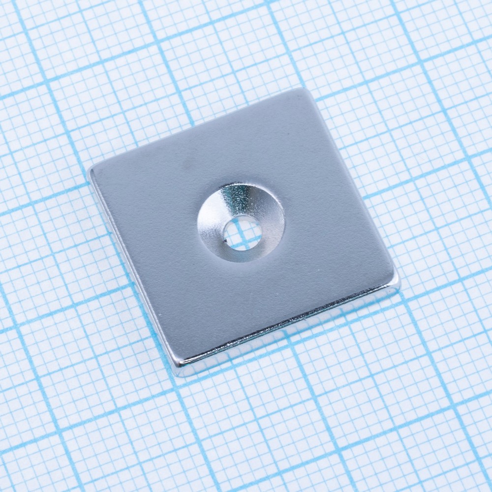 Магніт N38, NdFeB, Ni + Cu + Ni Block NdFeB Magnet with Countersunk, 20x20x3mm х d7/3