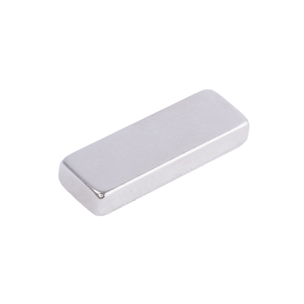 Магніт NdFeB, Блок 18 x 6 x 3 mm (N48), Ni + Cu + Ni (нікель) Магніт NdFeB, Блок 18 x 6 x 3 mm (N48), Ni + Cu + Ni (нікель)