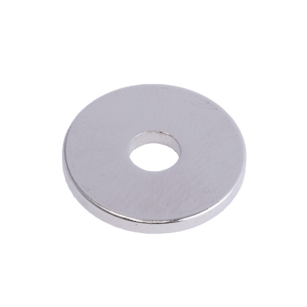 Магніт NdFeB, Диск (шайба) D18 x d5 x 2 mm (N38), Ni + Cu + Ni (нікель) Магніт NdFeB, Диск (шайба) D18 x d5 x 2 mm (N38), Ni + Cu + Ni (нікель)