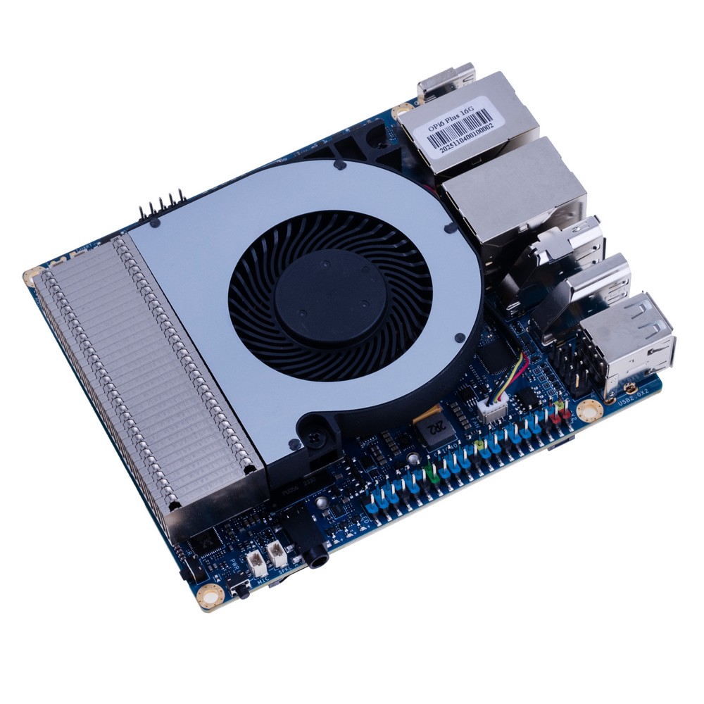 Мікрокомп'ютер Orange Pi 6 Plus 16G з охолодженням