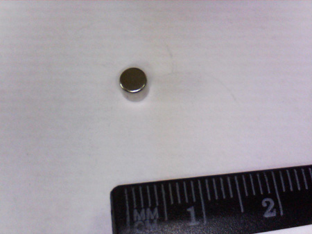 Магнит NdFeB, диск/цилиндр OD4 x 4 mm (N38), Ni+Cu+Ni (никель)