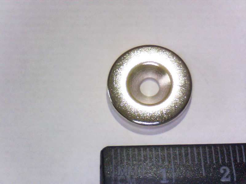 Магнит NdFeB, Шайба под винт М3 OD15 x ID7/3,5 x 3 mm (N38), Ni+Cu+Ci (никель)